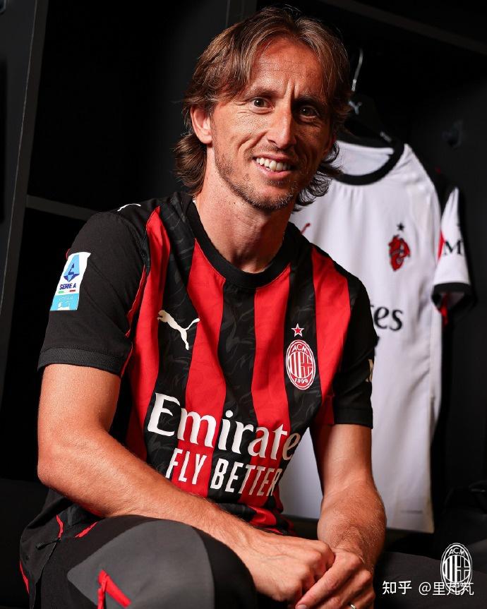 曼联英超赛场精彩抢断反击