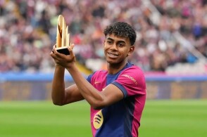 海港战武里南联海报：以物理试卷为背景，解“南”题