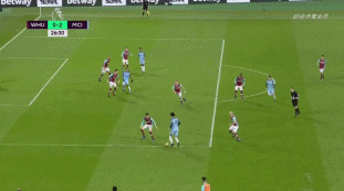 马塞洛儿子恩佐代表皇马在青年欧冠首秀，马塞洛在场边见证