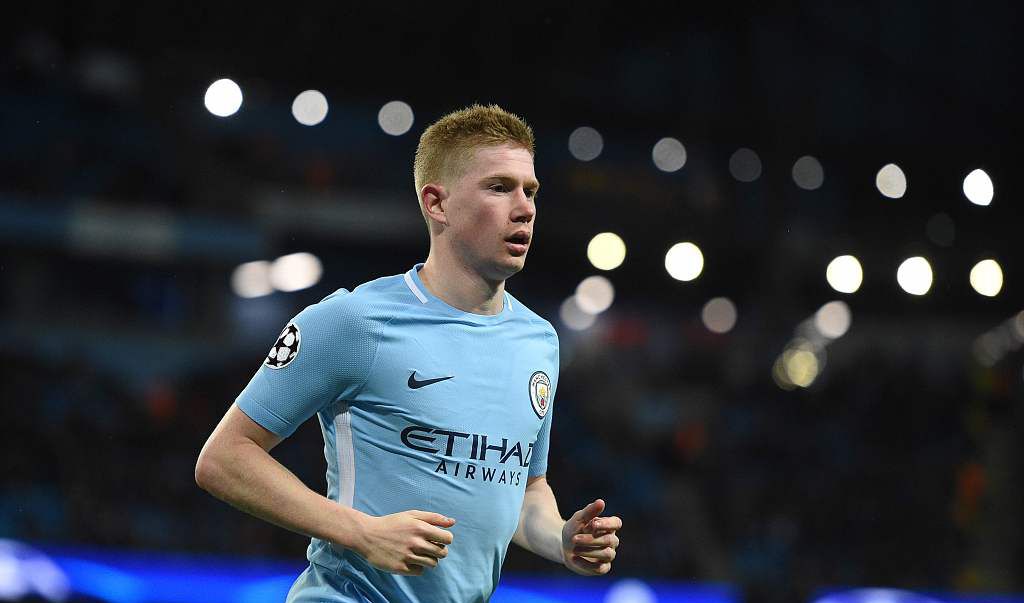 为何近期首发阵容稳定？瓜迪奥拉打趣：我不想再被媒体批评了